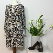 Lade das Bild in den Galerie-Viewer, Dorothee Schumacher Seidenkleid Gr. 38